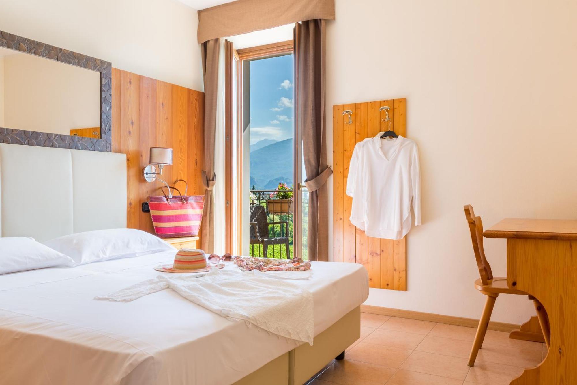 הוילה ריבה דל גארדה Agritur Eden Marone מראה חיצוני תמונה
