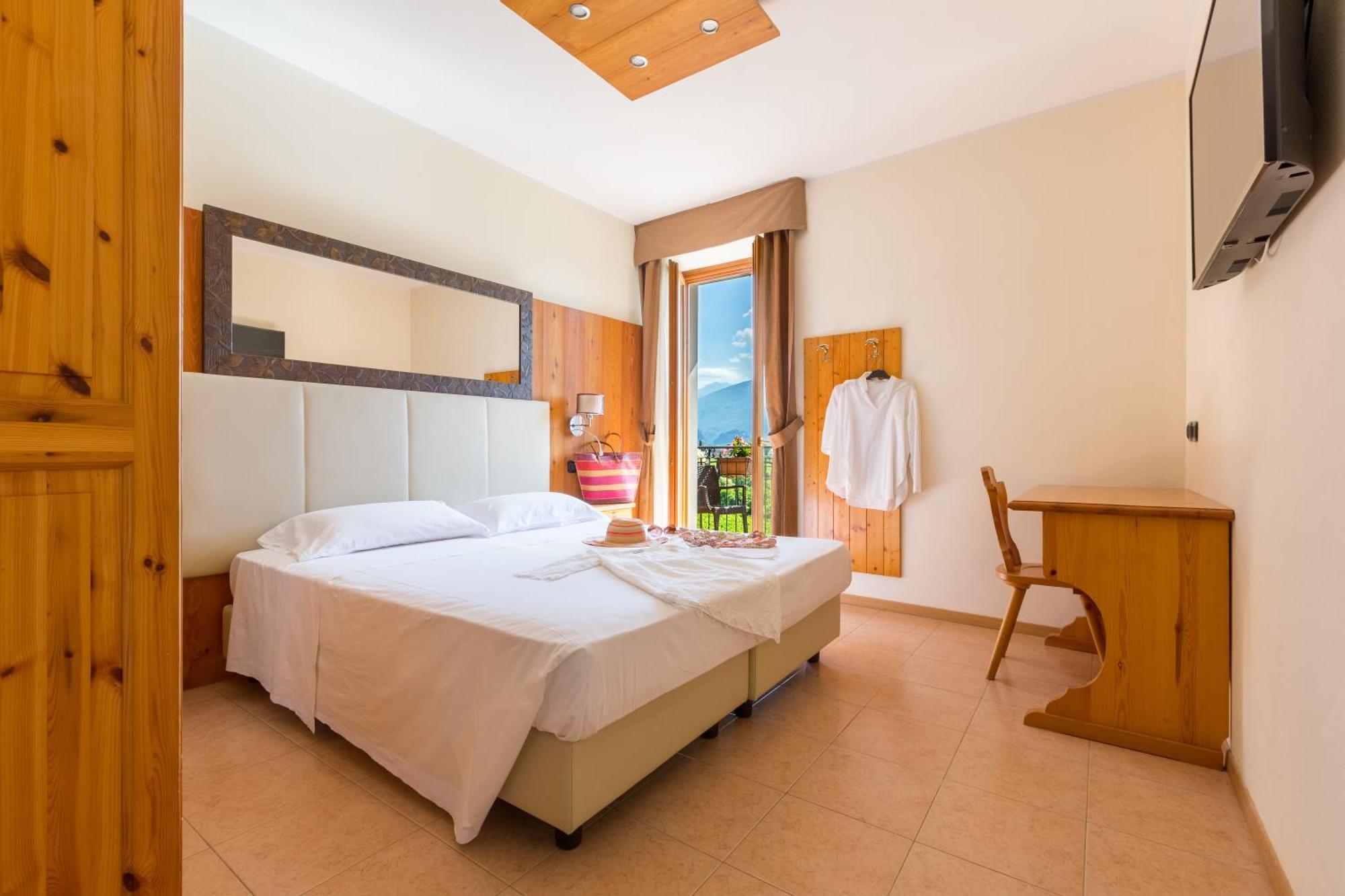 הוילה ריבה דל גארדה Agritur Eden Marone מראה חיצוני תמונה