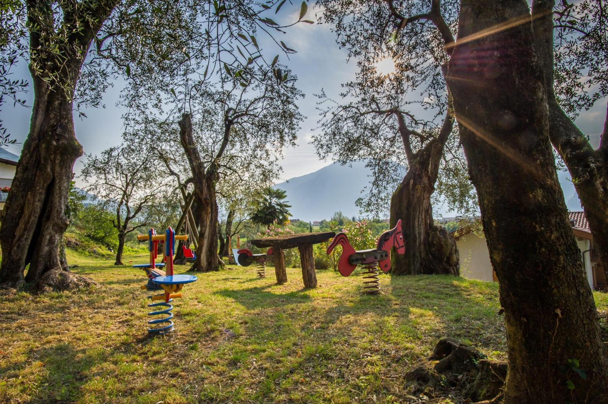 הוילה ריבה דל גארדה Agritur Eden Marone מראה חיצוני תמונה